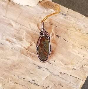 Oregon Green Kaleidoscope Copper Oval Wire Wrap Pendant