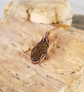 Oregon Green Kaleidoscope Copper Oval Wire Wrap Pendant